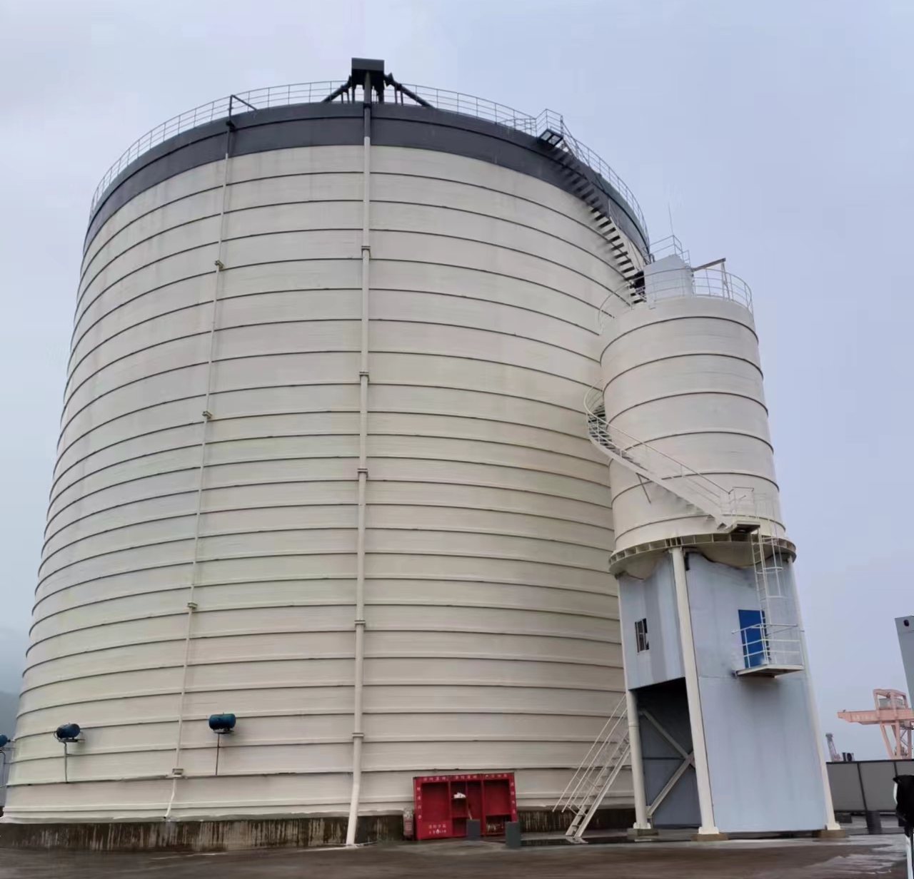 思礼镇10万吨水泥钢板库